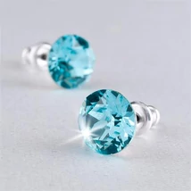Fülbevaló, light türkiz SWAROVSKI® kristállyal, 8mm, ART CRYSTELLA® Fülbevaló, light türkiz SWAROVSKI® kristállyal, 8mm, ART CRYSTELLA®